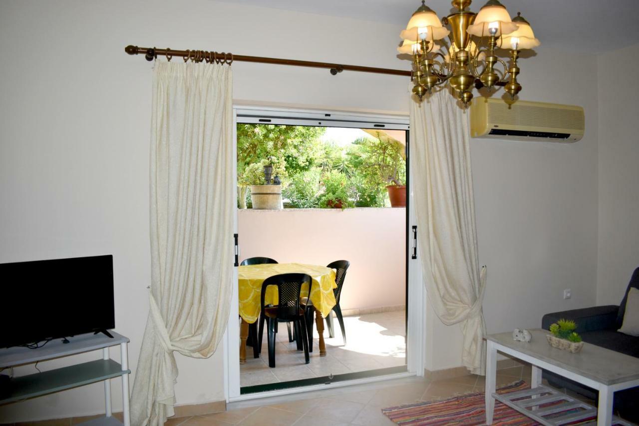 Kakia 2 Bedroom Apartment Zakynthos Town Exterior photo